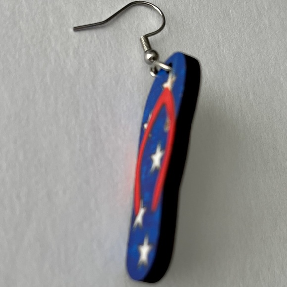 Red white and blue flip-flop earrings. Lt wt wood.  1.5 by .5”. NIP. Gifts/Self - Picture 5 of 5